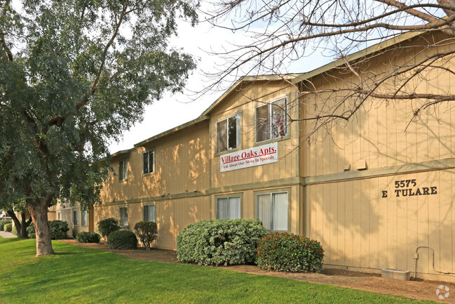 Building Photo - Village Oaks Apartments