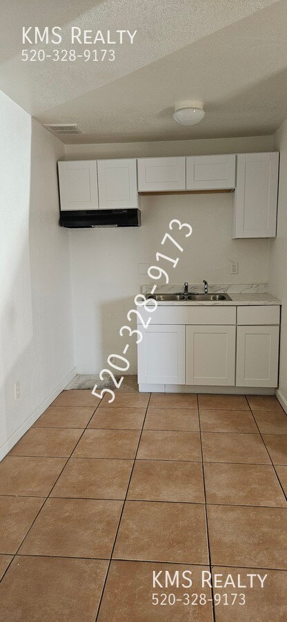 Foto del edificio - 761 E Pastime Rd