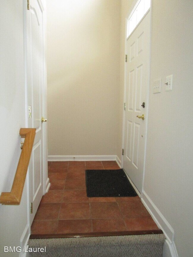 Building Photo - 3 br, 2.5 bath House - 5507 Hartfield Avenue