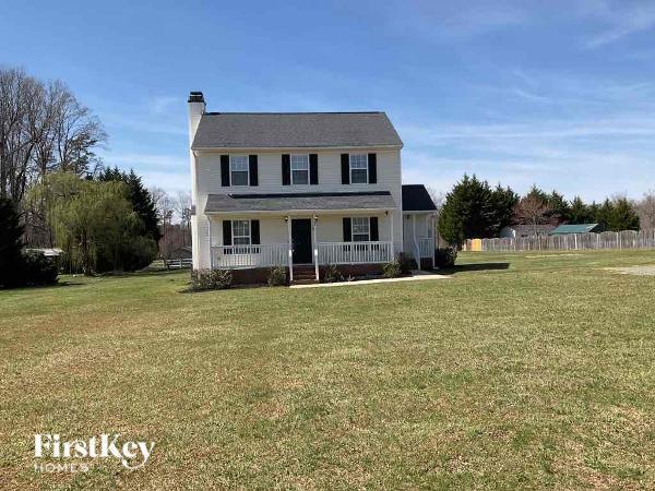 Primary Photo - 202 Whitestone Dr