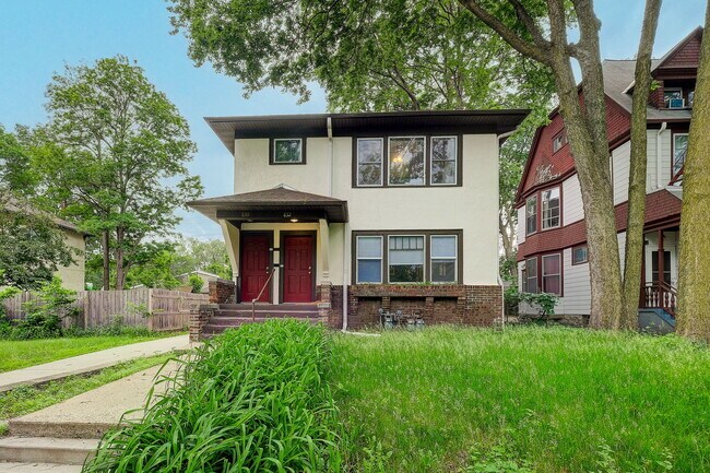 Foto del edificio - 832 Dayton Ave