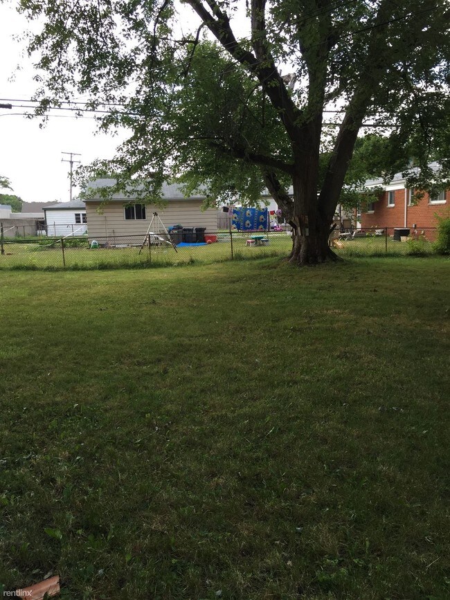 Foto del edificio - 3 br, 1 bath House - 21769 Logue Ave 21769...