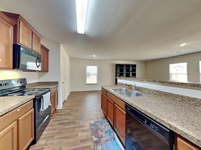 Foto del edificio - 1115 Leigh Ln