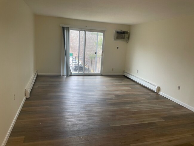 Building Photo - 25 Harris St