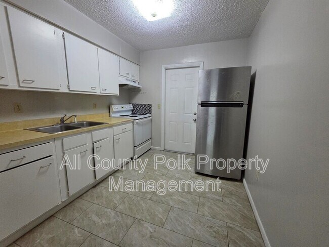 Foto del edificio - 1422 Moonlite Dr