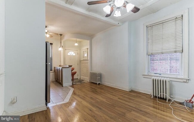 Building Photo - 220 S 53rd St