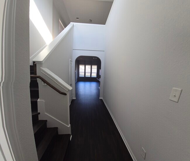 Foto del edificio - 17538 Greystanes Rd