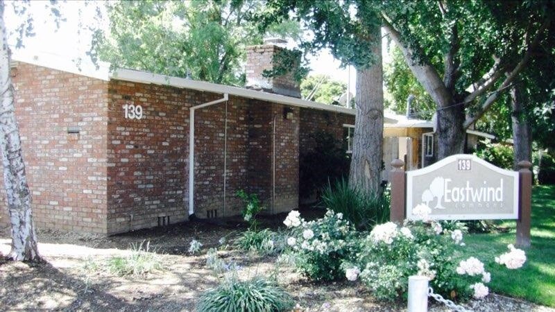 Primary Photo - 139 W Lassen Ave