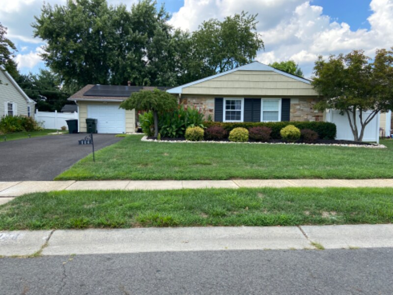 Foto principal - 144 Glenview Ln