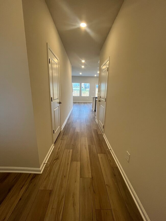 Foto del edificio - 5113 Brailey Cir