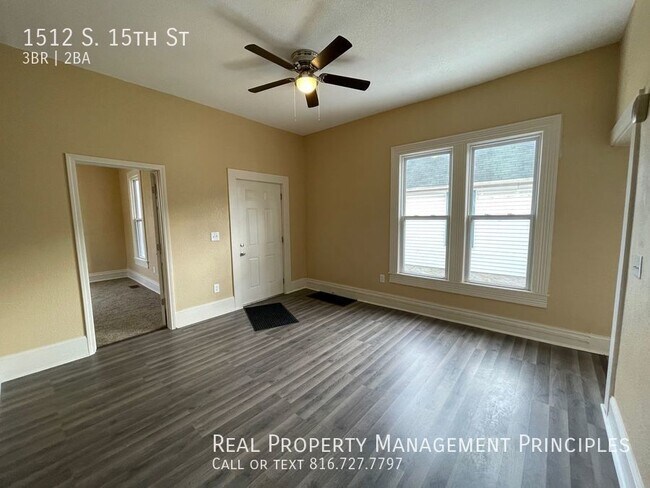 Foto del edificio - Affordable Luxury in a Spacious 3 Bedroom ...