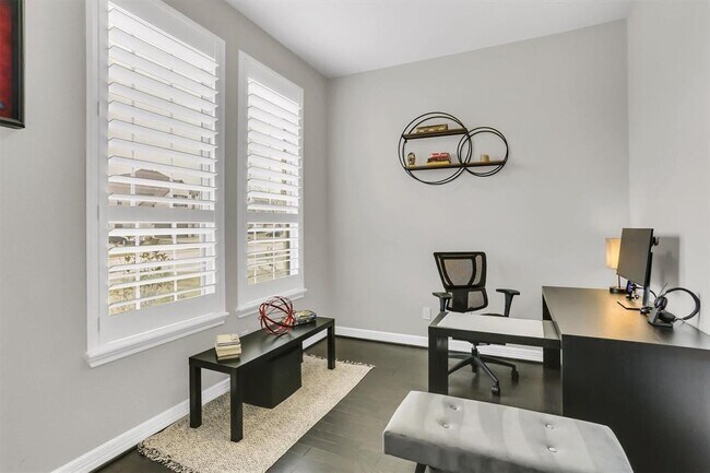 Foto del edificio - 4411 Millstone Dr