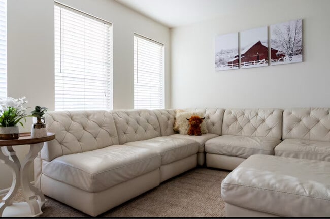 Foto del edificio - 2907 S Waverly St