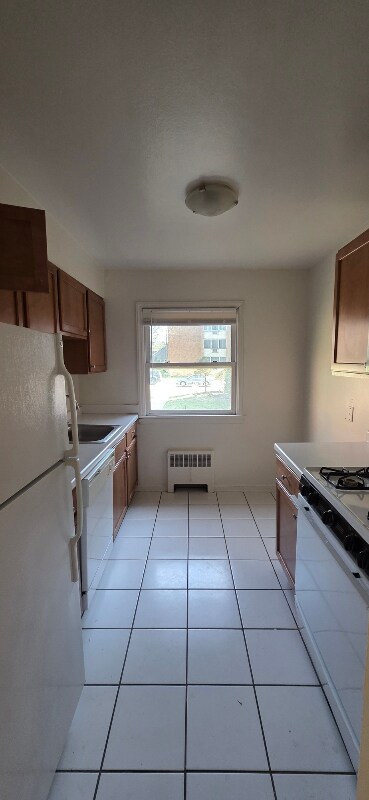Foto del edificio - 826 E Henry Clay St
