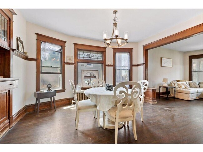 Foto del edificio - June 2026 Move In close to several campuses!!