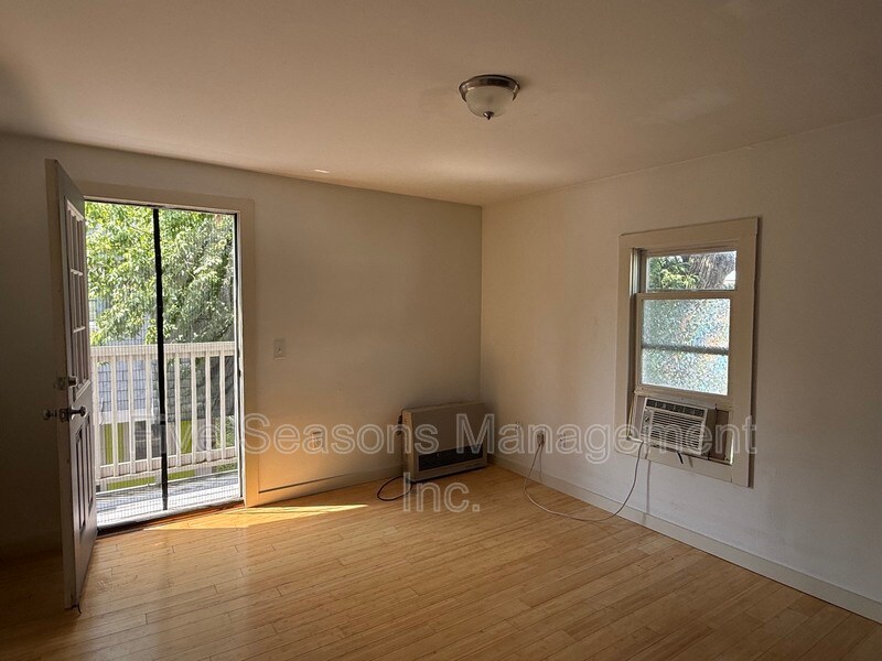 Photo - 133 Elmwood Avenue - 4