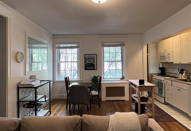 Building Photo - 852 Massachusetts Ave