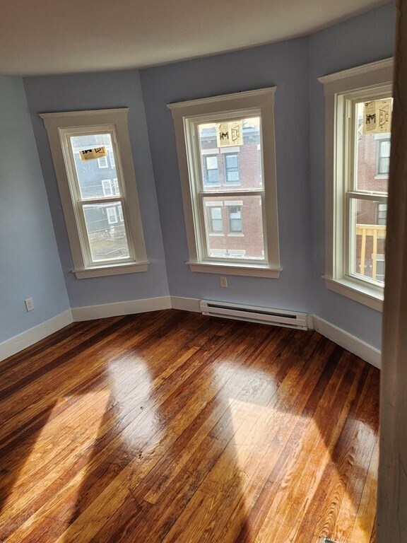 Building Photo - 49 Aspinwall Rd