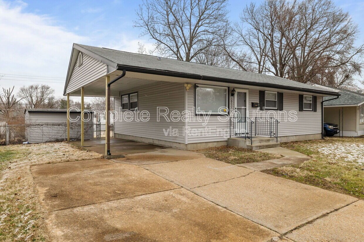 Foto principal - 10733 Spring Garden Dr