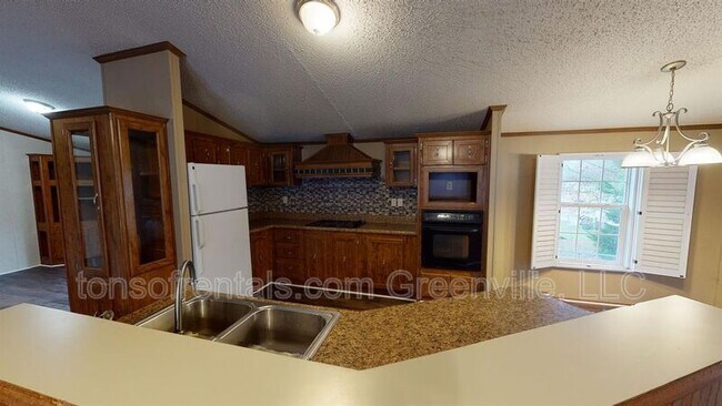 Foto del edificio - 509 Greywood Dr