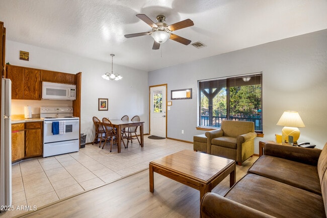 Foto del edificio - 5829 Buck Springs Rd