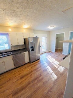 Foto del edificio - 212 Charles St