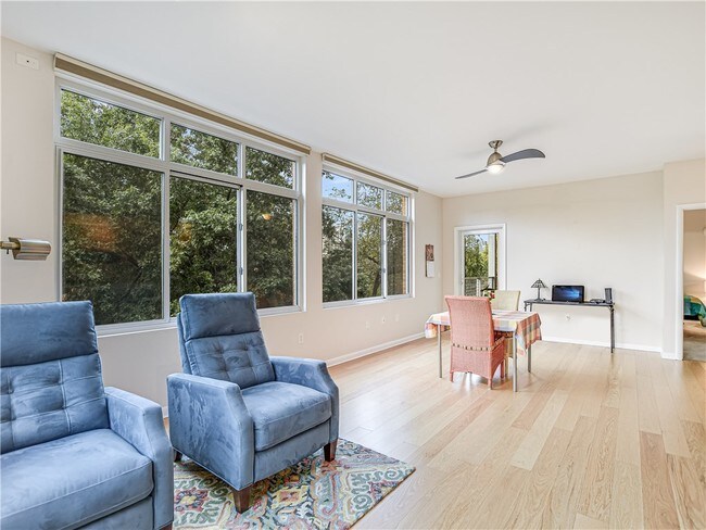 Foto del edificio - 54 Rainey St