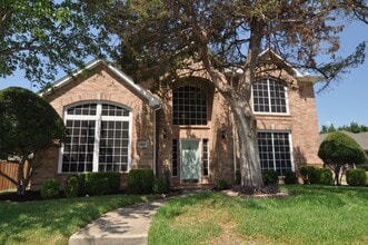 Building Photo - 8405 Worthshire Dr