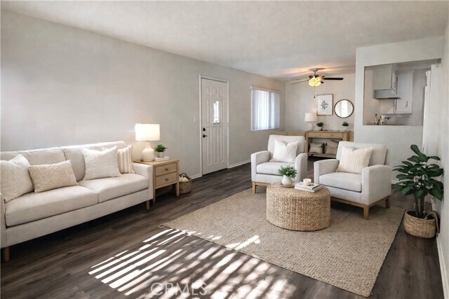 Foto del edificio - 12425 Harris Ave