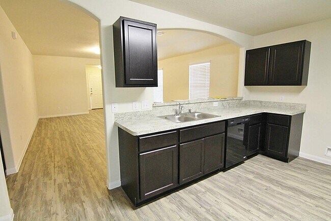 Foto del edificio - 5910 Dawn Misty ln