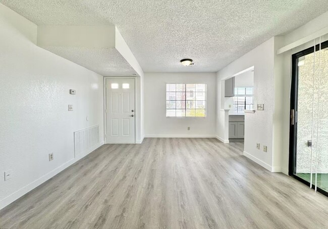Building Photo - 4724 Nara Vista Way