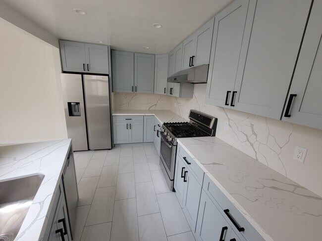 Foto del edificio - 2678 36th Ave