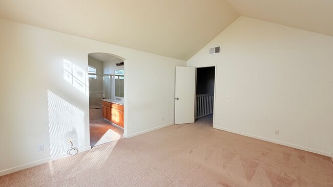 Building Photo - 400 McDonnel Rd