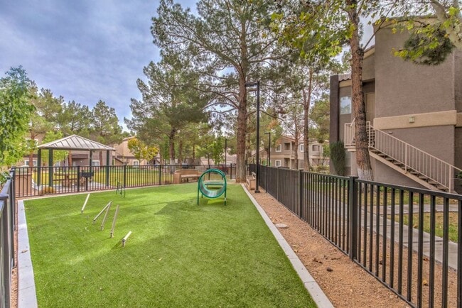 Building Photo - 5250 S Rainbow Blvd