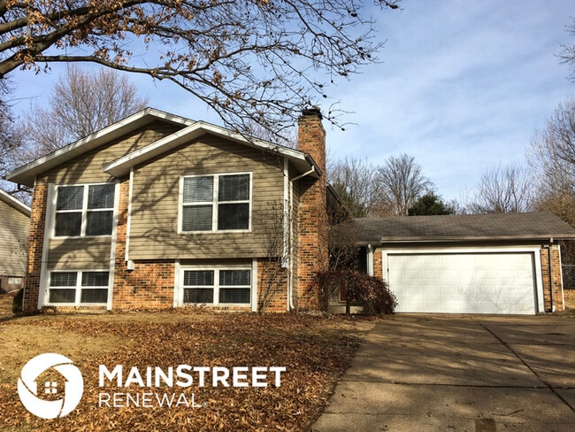 Building Photo - 922 Summer Leaf Dr