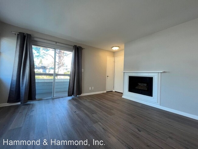 Building Photo - 3 br, 2 bath House - 26901 Rainbow Glen Dr...