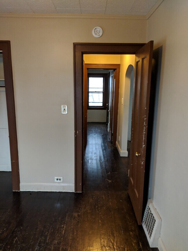 Foto del edificio - 2221 Gross Ave NE