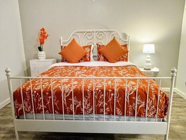 Foto del edificio - 18333 Roehampton Dr