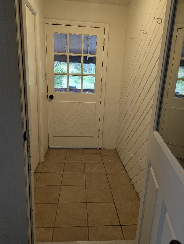 Building Photo - 2562 Cortina Ln