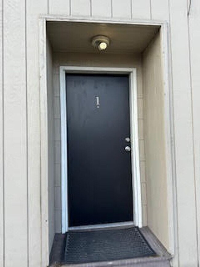 Foto del edificio - 7630 SE Woodstock Blvd