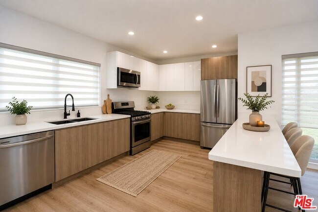 Foto del edificio - 4601 Pickford St