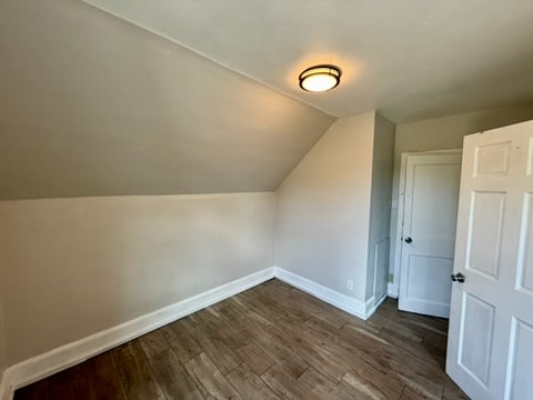 Building Photo - 912 St James Ct