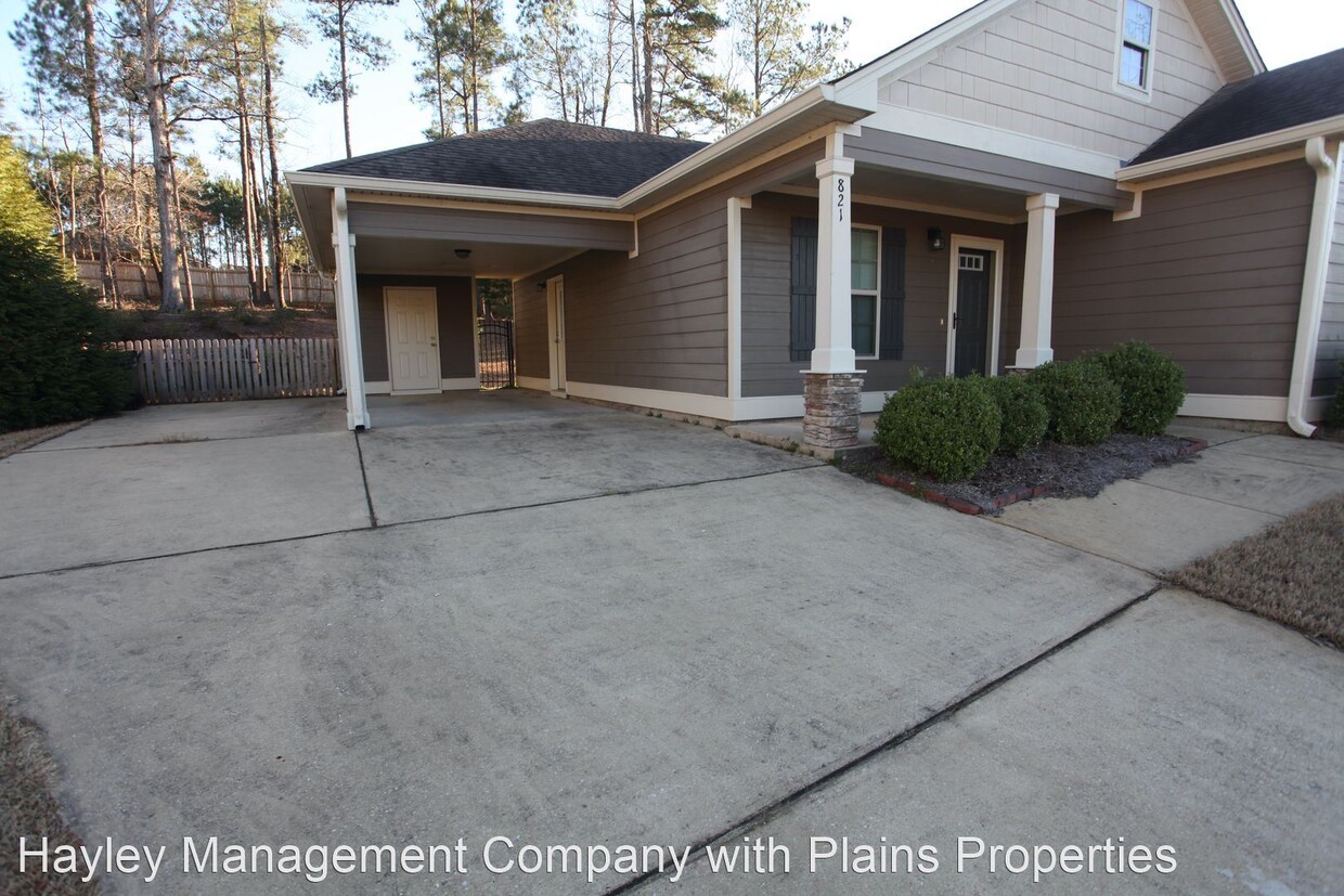 Primary Photo - 3 br, 2 bath House - 821 Addison Court