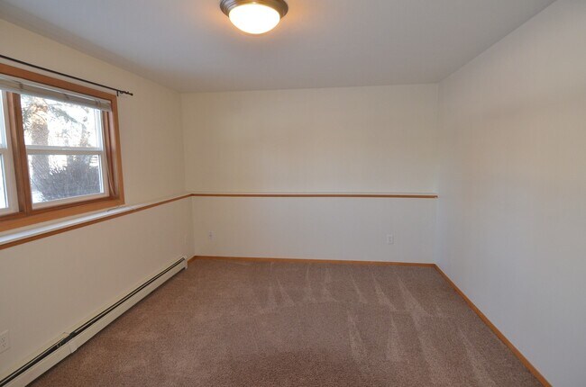 Foto del edificio - 214 Spruce St N