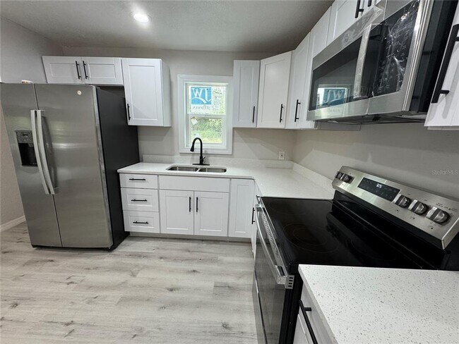 Foto del edificio - 2549 Olive Ave