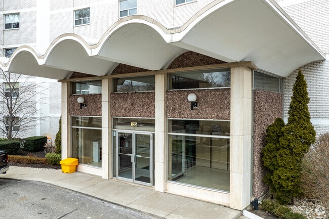 Entrance - Harbourview Apartments