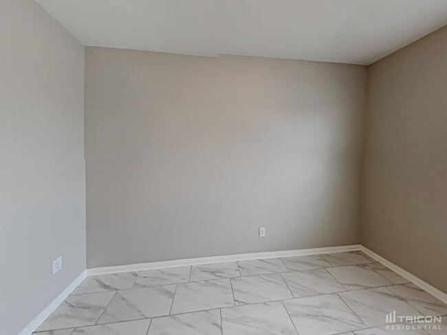 Building Photo - 1342 Barrel Dr