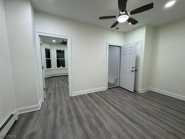 Foto del edificio - 1015 Flora St