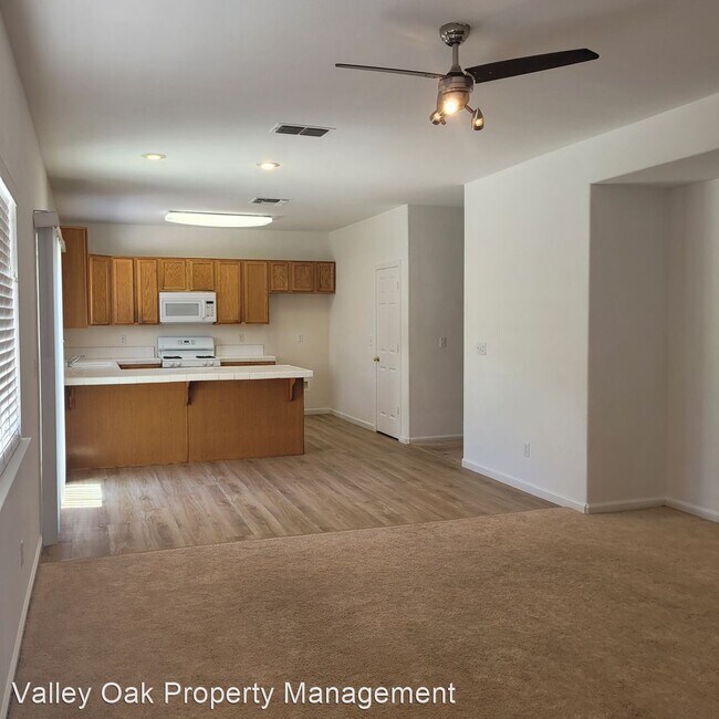 Foto del edificio - 5 br, 3 bath House - 2314 Victory Lane