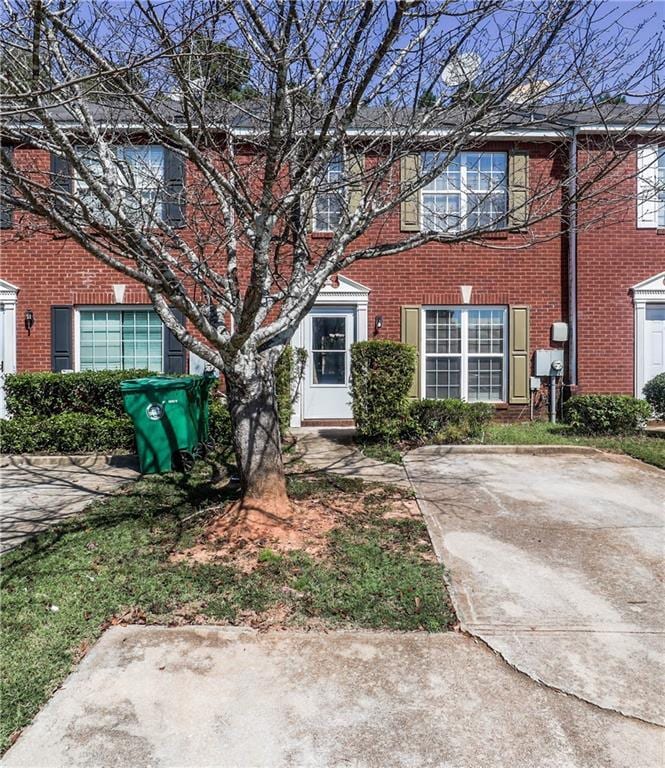 5823 Strathmoor Manor Cir, Lithonia, GA 30058 Townhome Rentals in